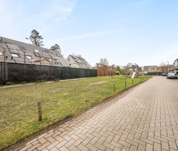 Ruim huis met tuin en 4-slaapkamers te Sint-Niklaas - Photo 4