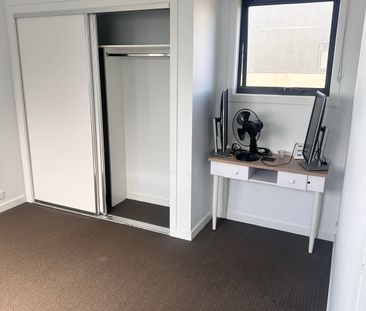 Point Cook - Photo 6