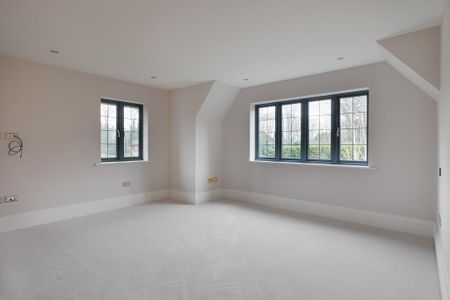 6 bedroom detached house to rent - Photo 4