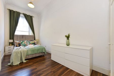 Collingham Place - Photo 3