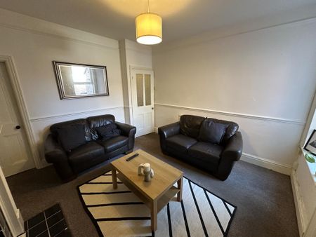 4 bedroom terraced house to rent - Photo 2
