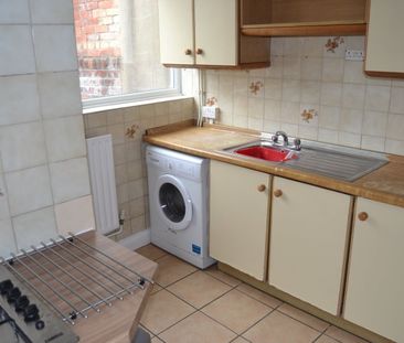 5 Bed Terraced House, Old Ashley Hill, BS6 - Photo 5