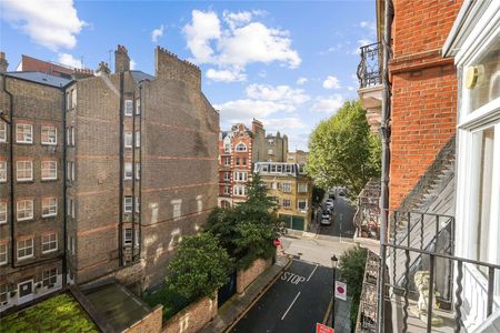 Stunning top floor lateral flat with lift, newly refurbished to a high standard. Approx. 1593 sq. ft. - Photo 3