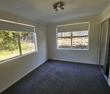 Property Management41C Pohutukawa Avenue, Red Beach - Unit for Rent - Photo 1