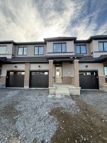 For Lease - 22 Sintaluta Walk, Stittsville - Munster - Richmond, Ontario - Photo 2