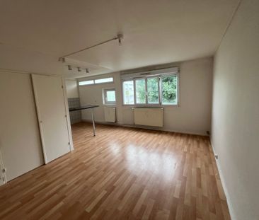 Location - Appartement T3 - 53 m² - Grand-Charmont - Photo 4