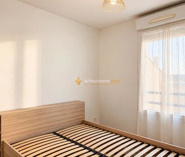T2 MEUBLÉ – BOURGOIN-JALLIEU CENTRE – BALCON & PARKING SÉCURISÉ - Photo 3