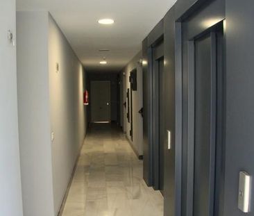 Apartamento de alquiler en Sierra Dorada, 3c, Rincón Alto - Photo 1