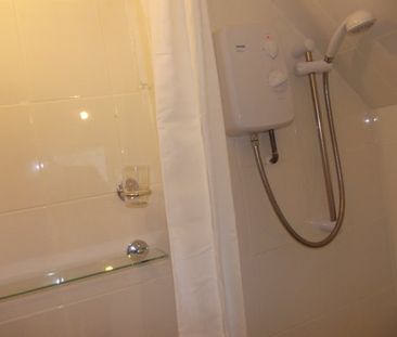 High Street, Biggleswade - Photo 3