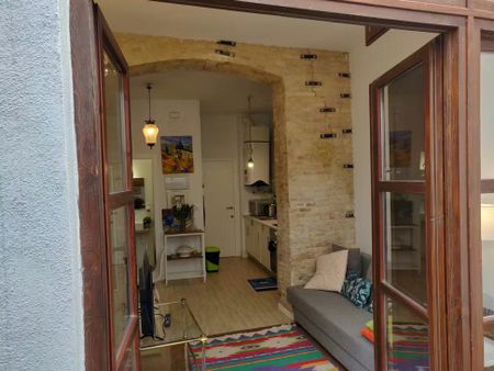 Carrer Vidal de Canelles, Valencia, Valencian Community 46011 - Photo 2