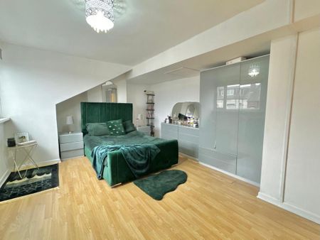 2 bedroom terraced house to rent - Photo 4