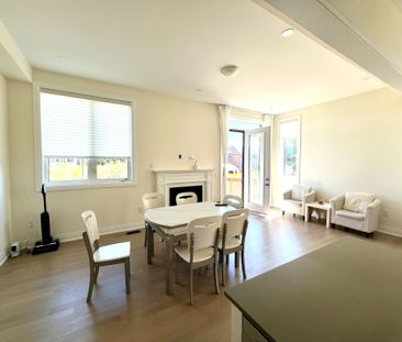 For Lease - 115B Bond Crescent, Richmond Hill, Ontario - Photo 2