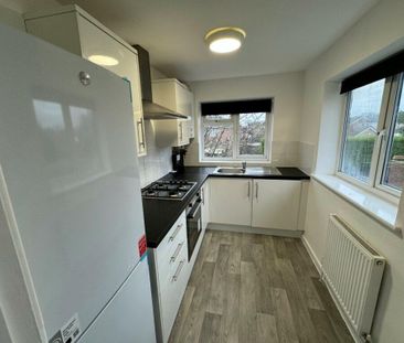 2 bedroom maisonette to rent - Photo 6