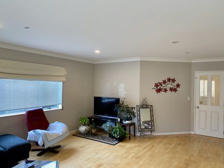 41 Erlestoke Crescent, Churton Park - Photo 5