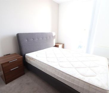3 bedroom apartment to rent - Photo 4