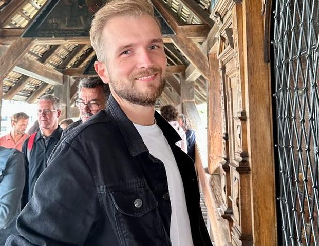 Berater sucht 2-3 Zimmer Wohnung - Foto 1