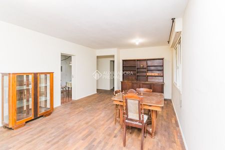 Apartamento com 3 quartos e 118m² para alugar em Rio Branco, Porto Alegre. - Photo 2