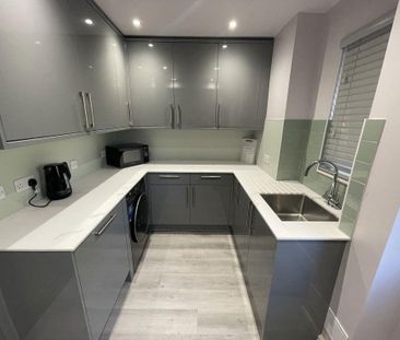 1 bedroom in a house share to rent - Photo 6