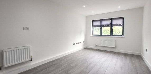 Kunle Court, 39 Banstead Road, Purley, Surrey, CR8 - Photo 2