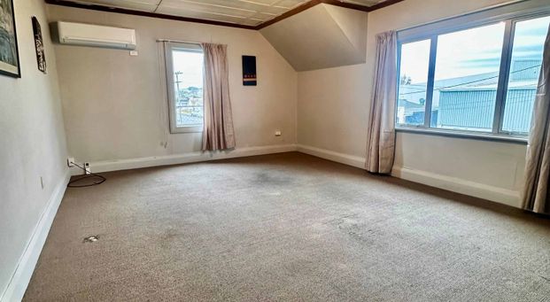 Location, Location, Location! - Photo 1