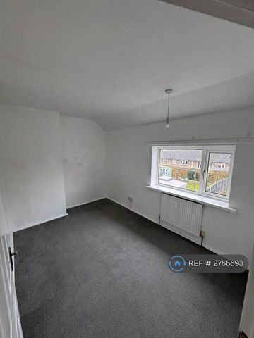 3 bedroom terraced house to rent - Photo 3