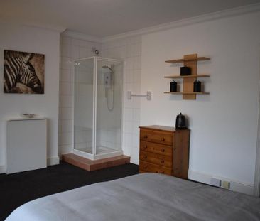 1 bedroom semi-detached house to rent - Photo 4