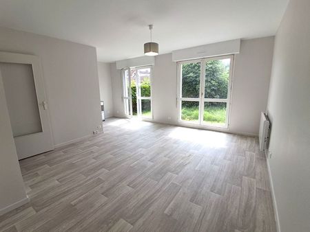 Location Appartement 1 pièce 34m² - Photo 2