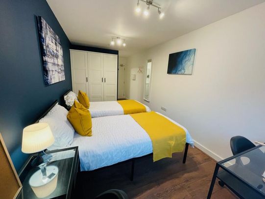 1 bedroom in a house share to rent - Photo 1