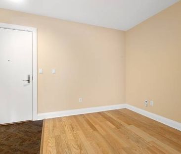 Bright & Spacious 1-Bedroom Apartment – April 1st Move-In - Photo 1