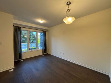 For Lease - 1B Clintwood Gate, Toronto, Ontario - Photo 3