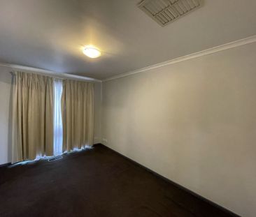 Perfect three-bedroom family home. - Photo 1