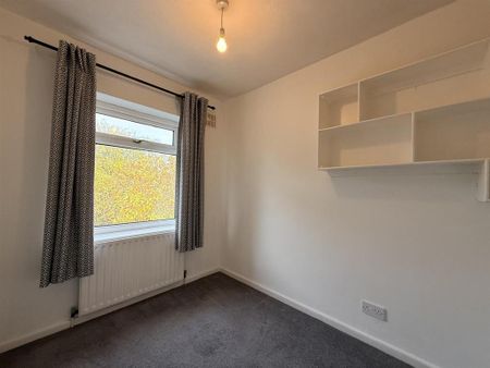 3 bedroom semi-detached house to rent - Photo 4