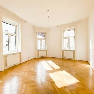 Stilvolle 3-Zimmer-Altbauwohnung nahe Aumannplatz - Photo 1