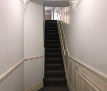 2 Bed Flat, Ashburnham Road, LU1 - Photo 3