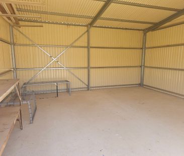 Close to City Centre - Available Now - Photo 6