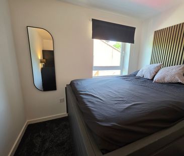 Room in a Shared House, Beeches Bank, S2 - Photo 6