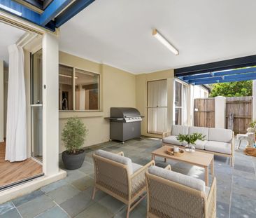 Stunning Home In Enviable Location - Photo 5