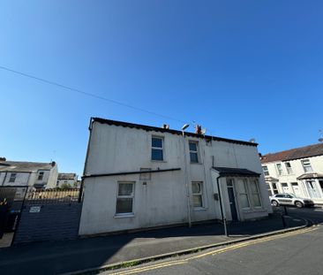 Clinton Avenue, Blackpool - Photo 5