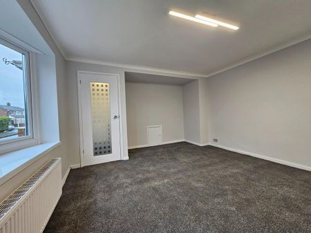 3 bedroom semi-detached house to rent - Photo 3