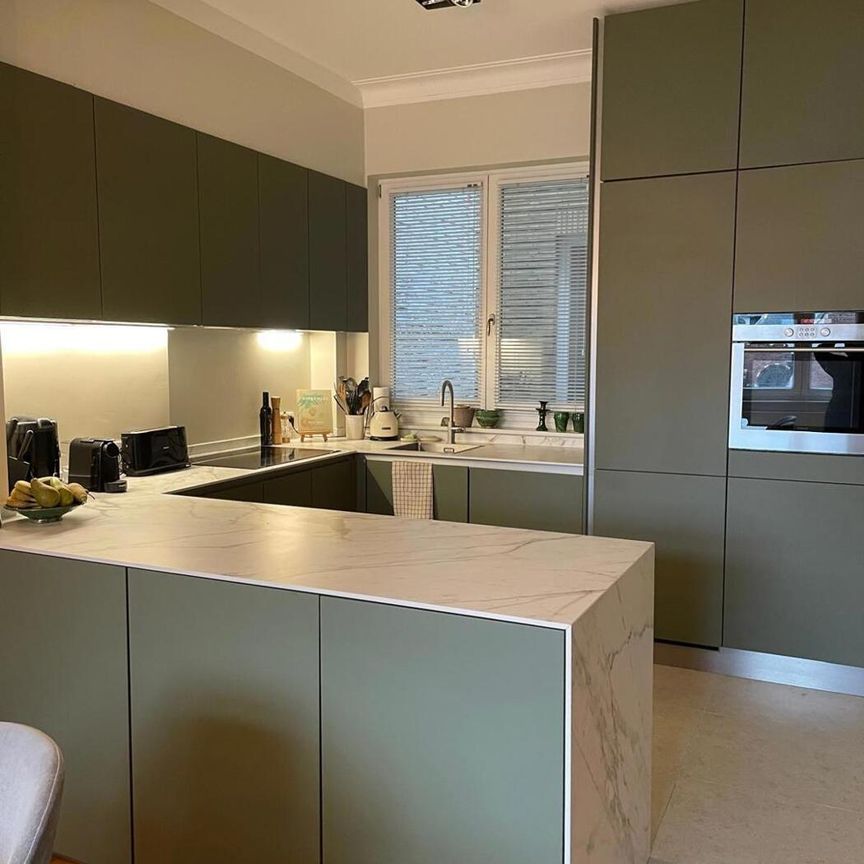 Lichtrijk en ruim appartement op toplocatie. - Photo 1