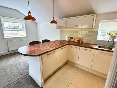 2 bedroom flat to rent - Photo 3