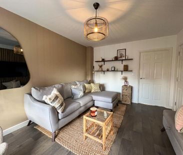 3 bedroom semi-detached house to rent - Photo 5