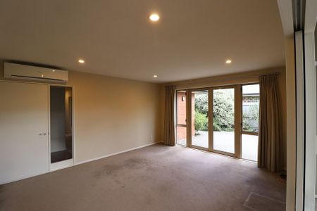 Spacious 3 bedroom home - Photo 4