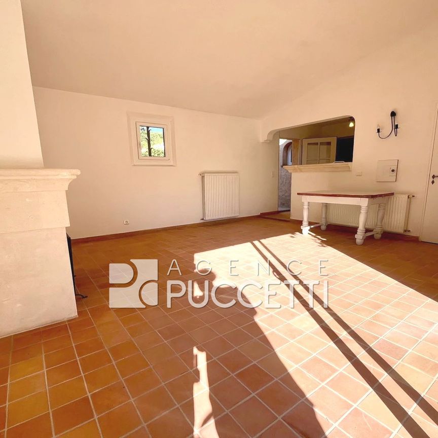 Location Appartement 3 pièces 66m² VENCE 06140 - Photo 1