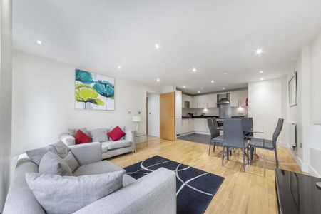 3 bedroom apartment to rent - Photo 3