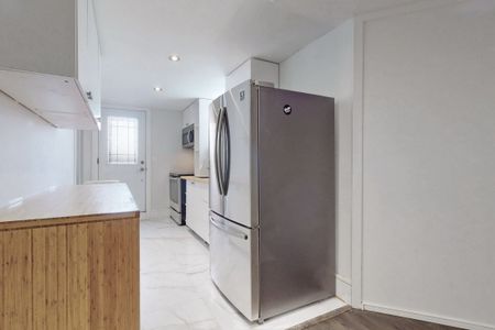 For Lease - 72 Lensmith Drive, Aurora, Ontario - Photo 4