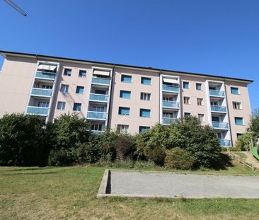 Très beau logement de 3 pièces entouré de verdure, proche toutes co... - Photo 2