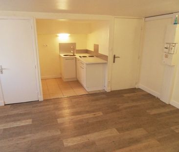 Location Appartement 2 pièces 32m² - Photo 2