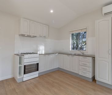 Neat As A Pin - Photo 2