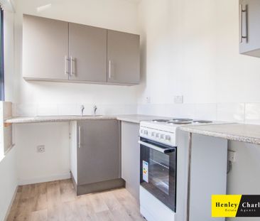 1 Bedroom Studio For Rent - Photo 1